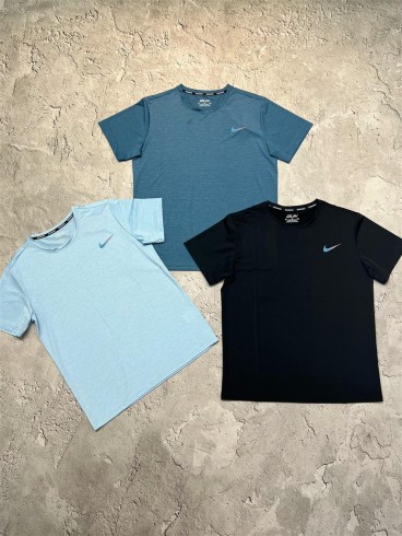 تيشرت مردانه مردانه آستين كوتاه آجري NIKE
