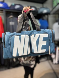 ساك ورزشي لوازم ورزشي يك حالته دو جيب نهنگي NIKE