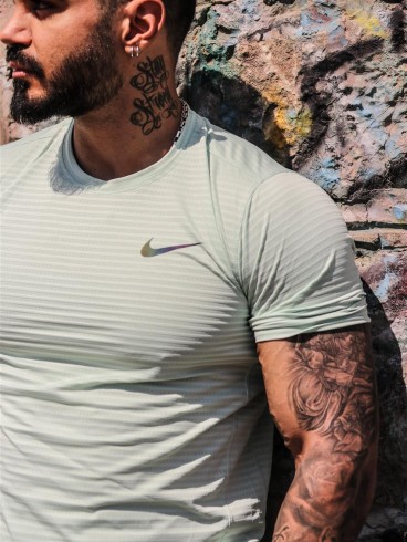 تيشرت مردانه مردانه يوتاب NIKE