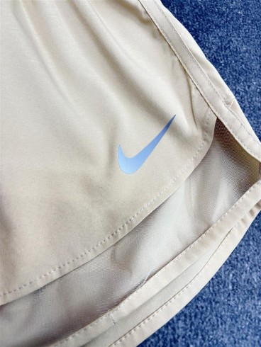شلوارك زنانه زنانه ايرو پايين تور NIKE