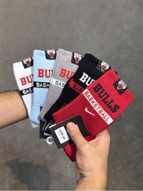 جوراب اسپرت ساق بلند bulls تيكه خور