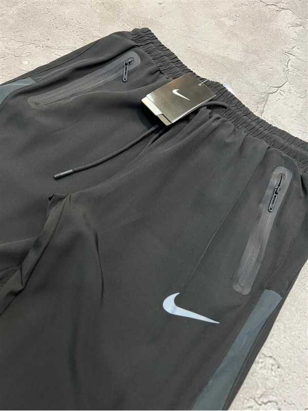 اسلش مردانه مردانه آيرو 52 NIKE