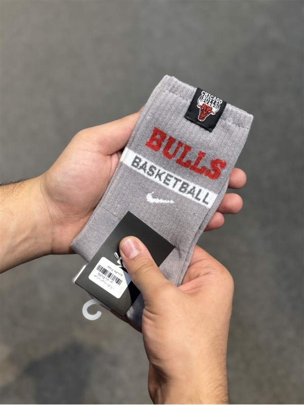 جوراب اسپرت ساق بلند bulls تيكه خور
