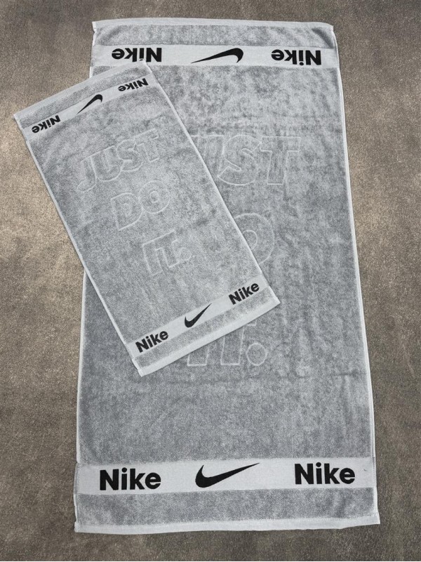 حوله لوازم ورزشي استخري 70*130 NIKE