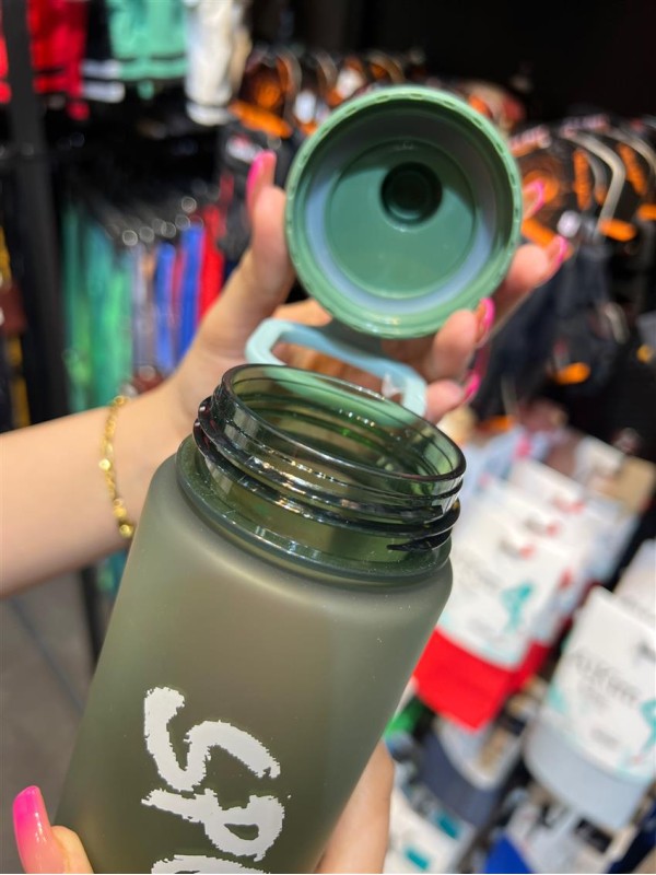 قمقمه لوازم ورزشي ساده sport eyun 700mm