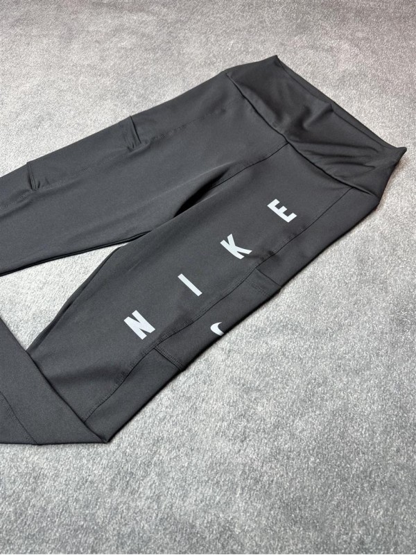 لگ زنانه زنانه فلامنت بغل جيب دار NIKE