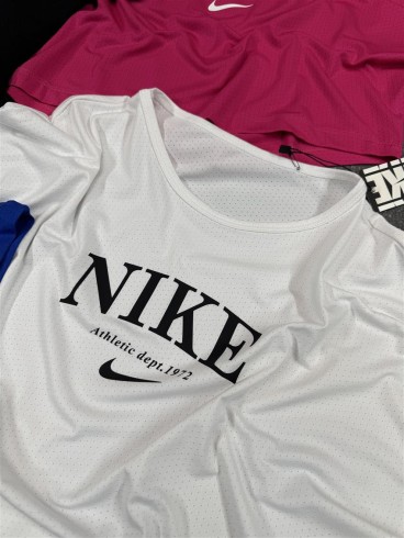 كراپ ورزشي زنانه 1972 NIKE