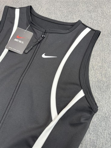 كراپ ورزشي زنانه حلقه اي زيپدار NIKE