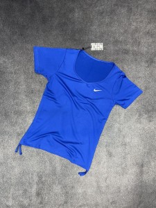 تيشرت زنانه زنانه استين كوتاه گتردار NIKE