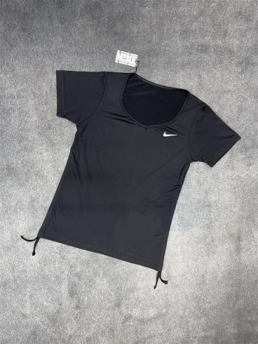 تيشرت زنانه زنانه استين كوتاه گتردار NIKE