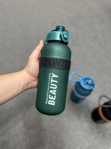 قمقمه لوازم ورزشي جگ واتر beauty 1/5