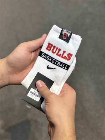 جوراب اسپرت ساق بلند bulls تيكه خور