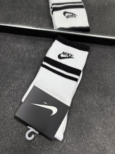 جوراب اسپرت ساق بلند دو خط NIKE