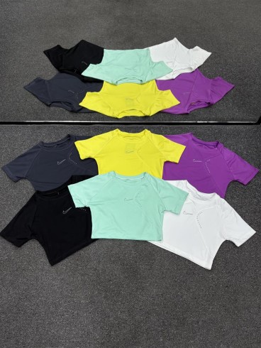 كراپ ورزشي زنانه استين كوتاه hip NIKE