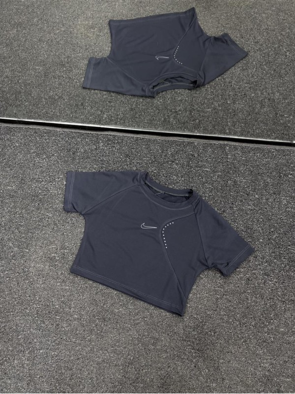 كراپ ورزشي زنانه استين كوتاه hip NIKE