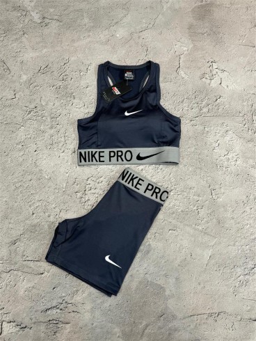 ست ورزشي زنانه زنانه نيم تنه و شلوارك NIKE PRO