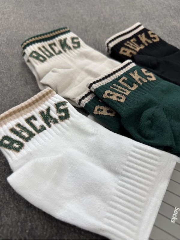 جوراب اسپرت نيم ساق bucks