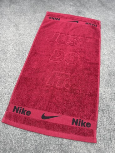حوله لوازم ورزشي باشگاهي 40*80 كاور دار NIKE