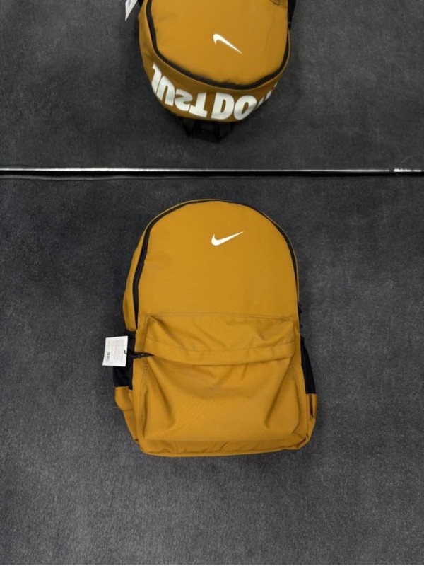 كوله لوازم ورزشي پاكتي NIKE
