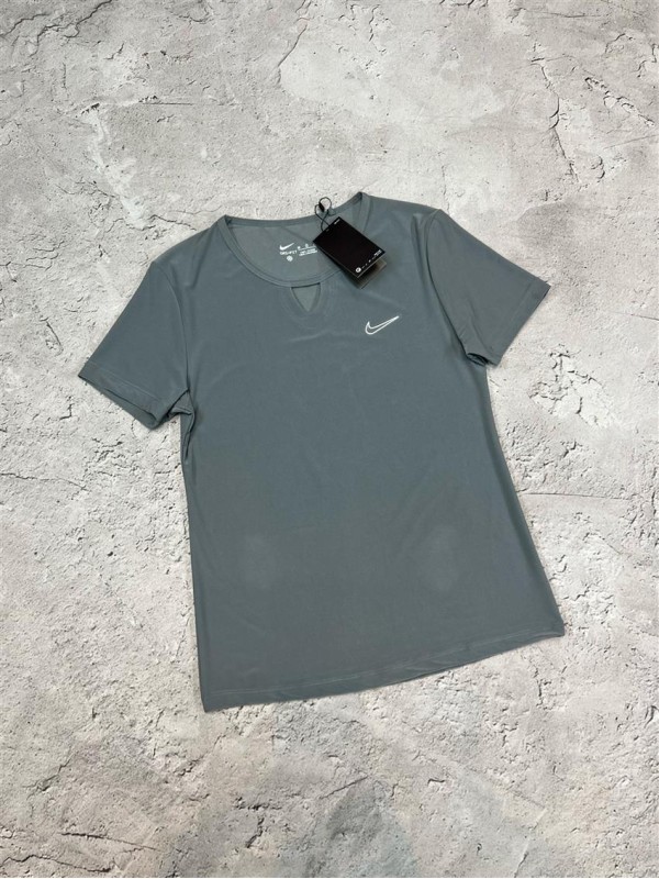 تيشرت زنانه زنانه استين كوتاه يقه v NIKE