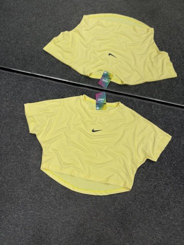 كراپ ورزشي زنانه استين كوتاه karako NIKE