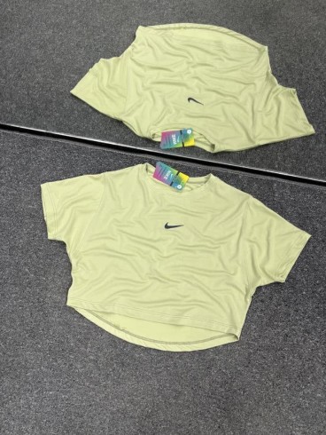 كراپ ورزشي زنانه استين كوتاه karako NIKE