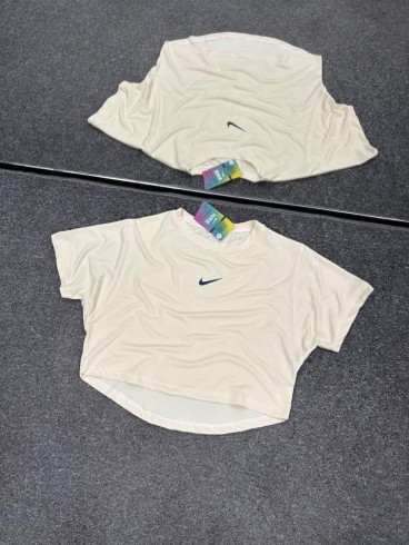 كراپ ورزشي زنانه استين كوتاه karako NIKE
