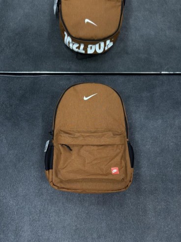 کوله پاکتی ورزشی Nike
