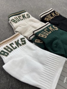 جوراب اسپرت نيم ساق bucks