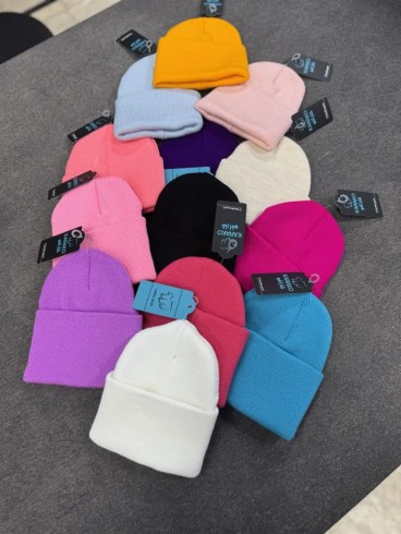 كلاه لوازم ورزشي بافت ساده