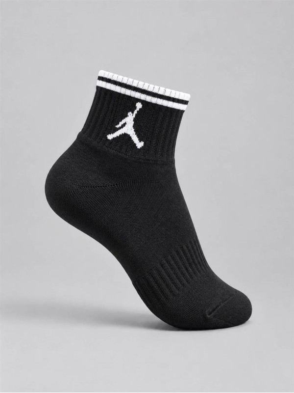 جوراب اسپرت نيم ساق خط دار JORDAN