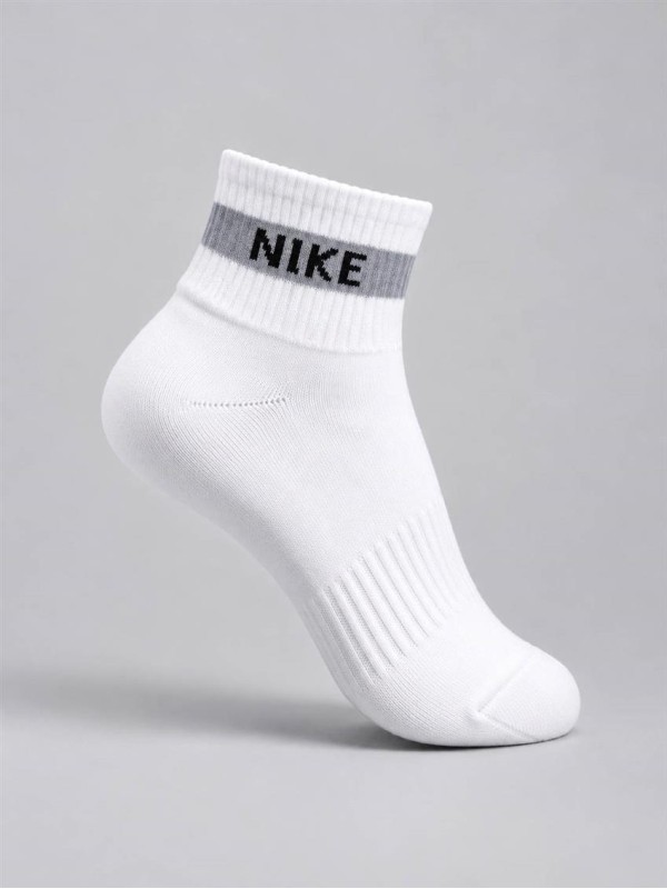 جوراب اسپرت نيم ساق خطي New NIKE