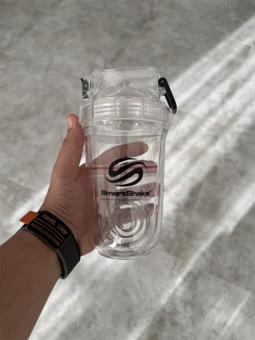 شيكر لوازم ورزشي يه تيكه تريتان Smart