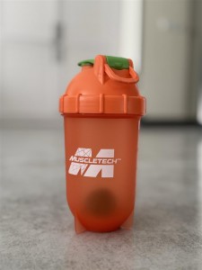 شيكر لوازم ورزشي يه تيكه MuscleTech