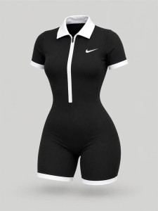 اورال ورزشي زنانه شورتك يقه دار NIKE