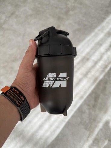 شيكر لوازم ورزشي يه تيكه MuscleTech