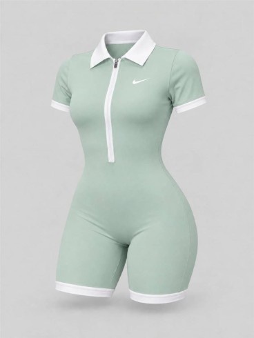 اورال ورزشي زنانه شورتك يقه دار NIKE