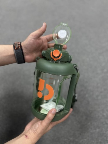 قمقمه لوازم ورزشي جگ واتر XIEYI