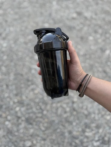 شيكر لوازم ورزشي يه تيكه شفاف Nex