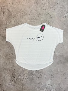 كراپ ورزشي زنانه خفاشي جاست NIKE