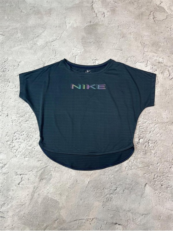 كراپ ورزشي زنانه خفاشي نوشته ميراژ NIKE
