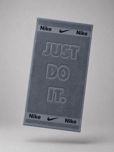 حوله لوازم ورزشي باشگاهي 40*80 NIKE