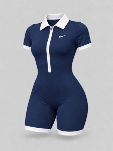 اورال ورزشي زنانه شورتك يقه دار NIKE